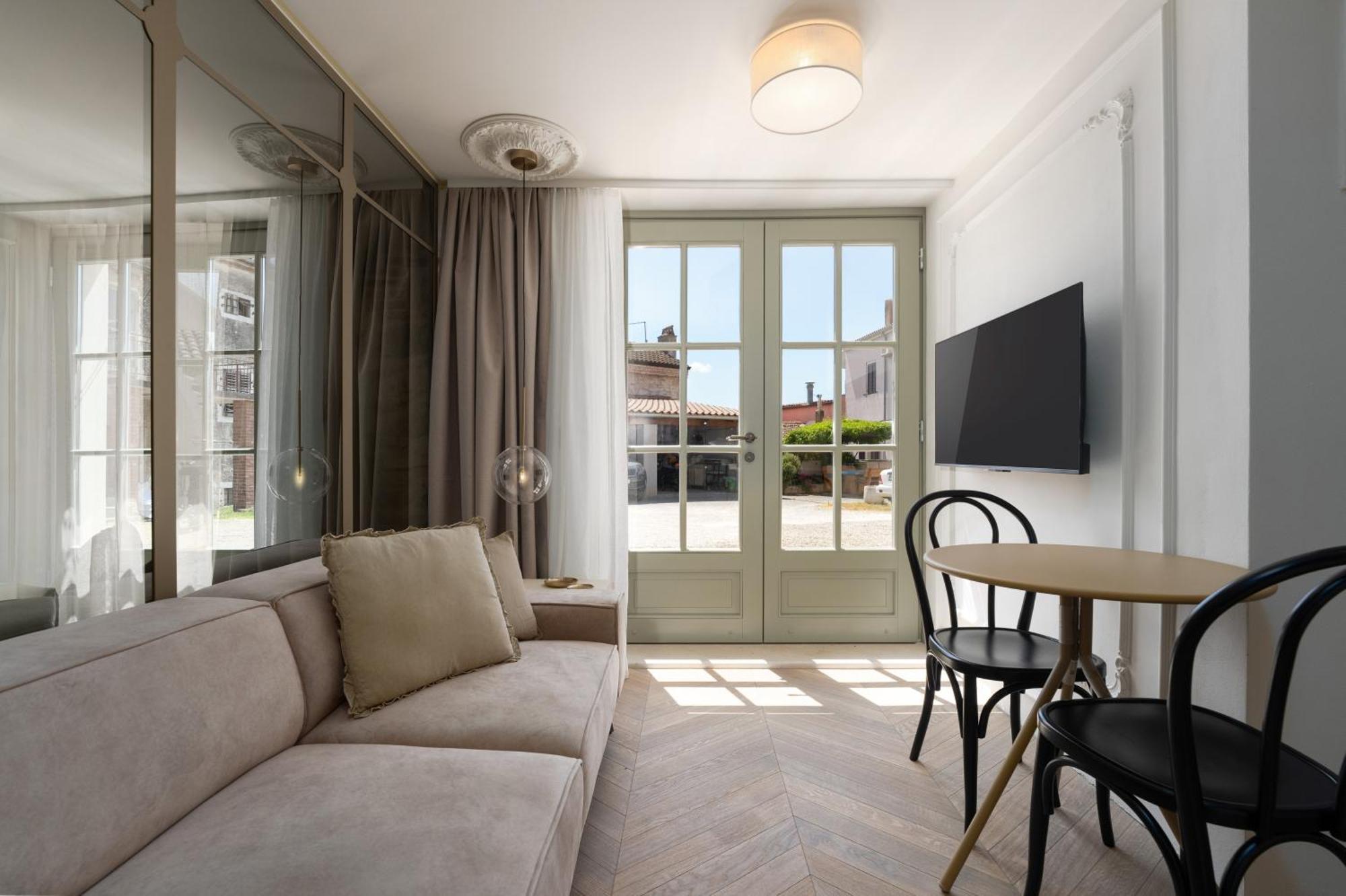 Silent Stone Apartment Vrsar Exterior photo